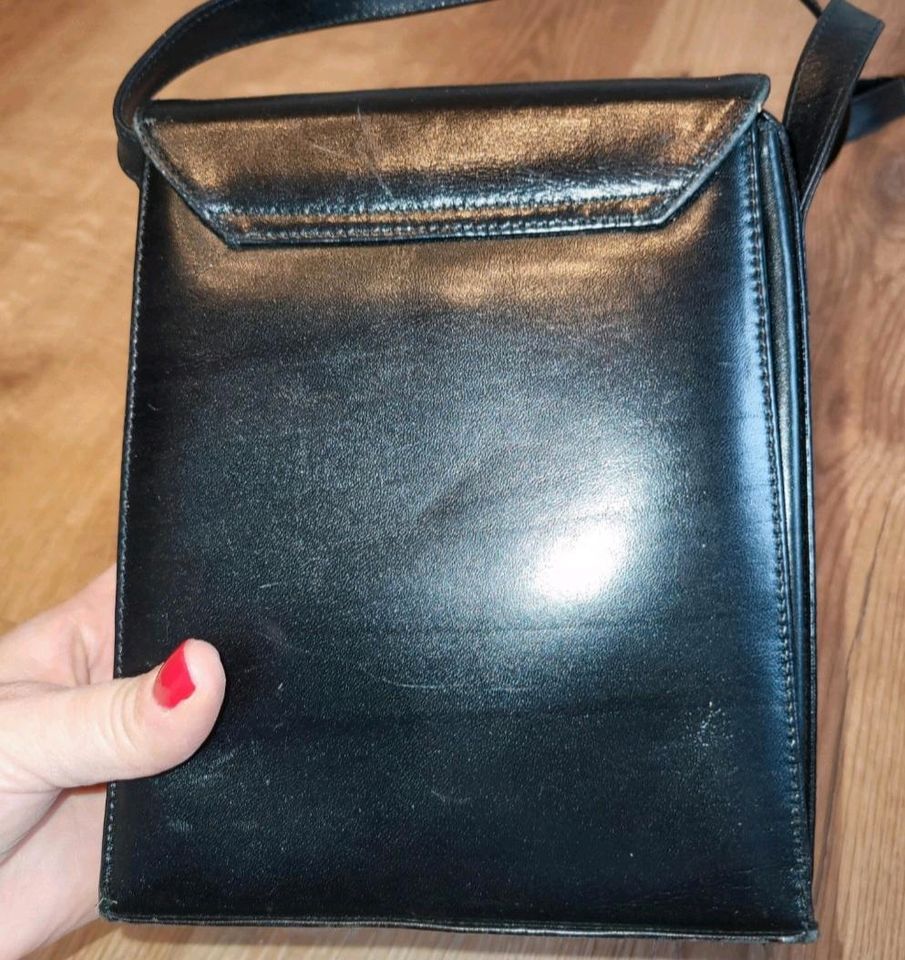 Vintage Assima Ledertasche in Schwarz in Kerpen