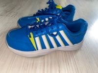 K Swiss Sportschuhe Schuhe Sneaker Hallenschuhe 33 34 Schleswig-Holstein - Jersbek Vorschau