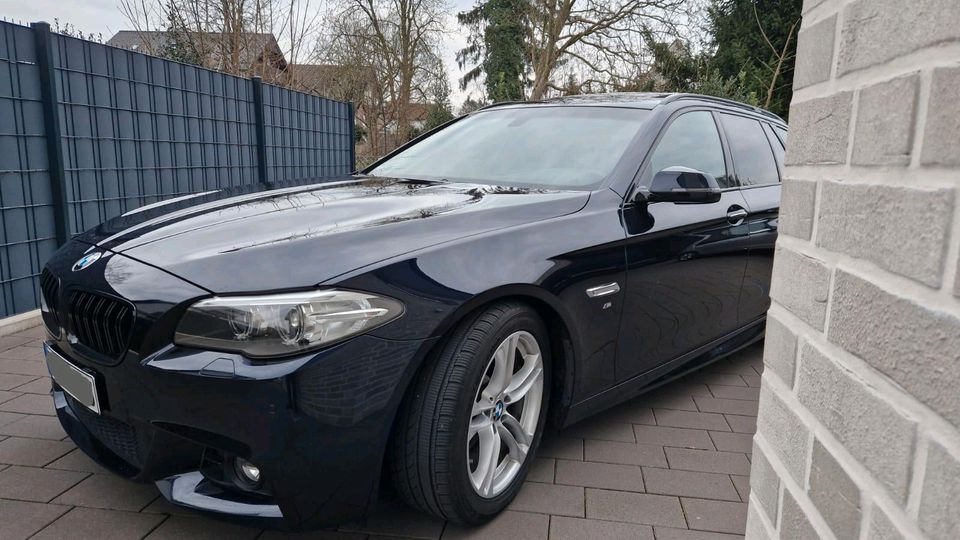 BMW 520d M Paket F11 Kombi AHK in Bielefeld