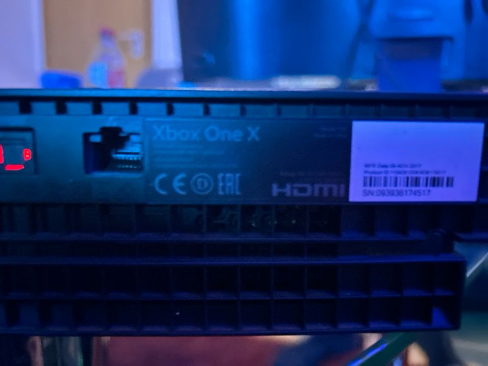 Xbox One X - 4K UHD - 500GB - voll funktionsfähig- in Birkenfeld