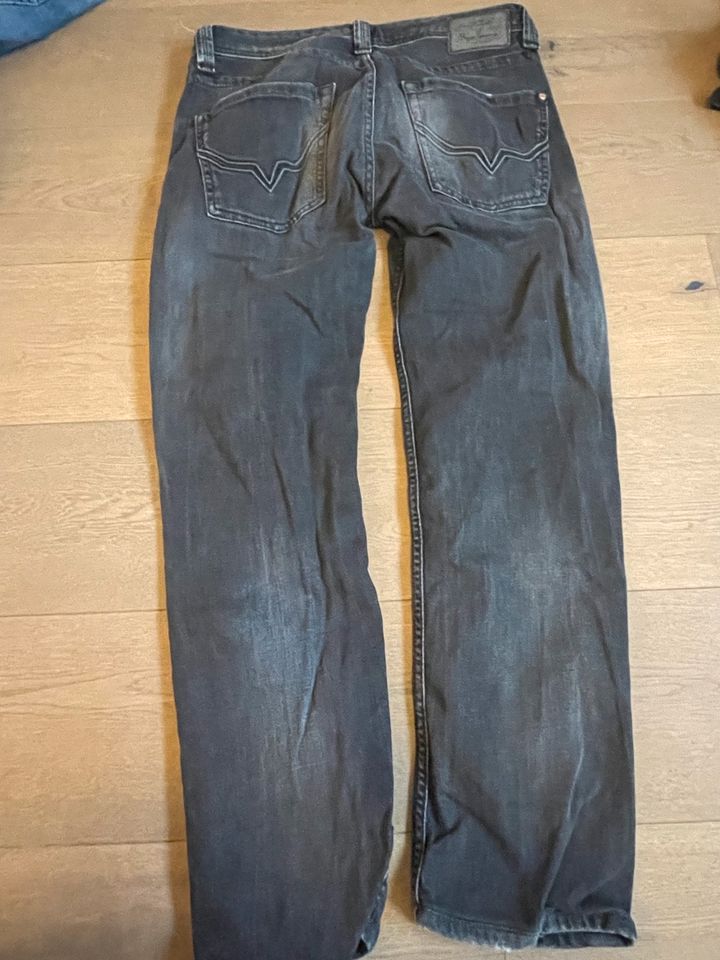 Herren Pepe Jeans Graue Waschung 32/32 in Köln