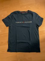 Dunkelblaues T-Shirt TOMMY HILFIGER GR. L Leipzig - Leutzsch Vorschau