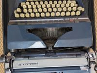 mechanische Schreibmaschine Adler Gabriele, gut erhalten Bayern - Germering Vorschau