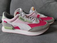 PUMA Sneakers Schuhe Gr.42 neuwertig Nordrhein-Westfalen - Brilon Vorschau