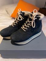 HOGAN Sneaker hoch Lammfell Damen Gr. 40 Essen - Essen-Werden Vorschau