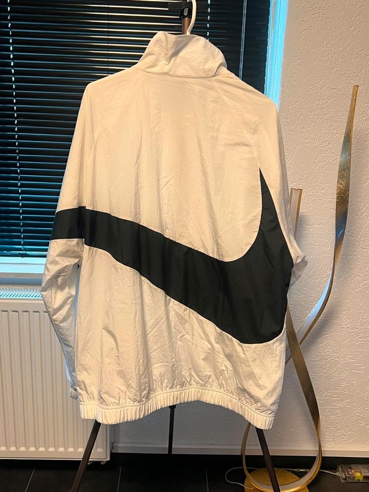 Top Nike Windbreaker  Jacke - kaum getragen - Farbe: weiß, Größe in Nettetal
