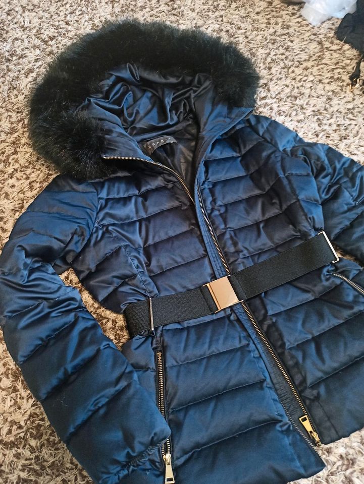 Winterjacke Esprit Jacke mit Gürtel in Nordrhein-Westfalen - Swisttal |  eBay Kleinanzeigen ist jetzt Kleinanzeigen