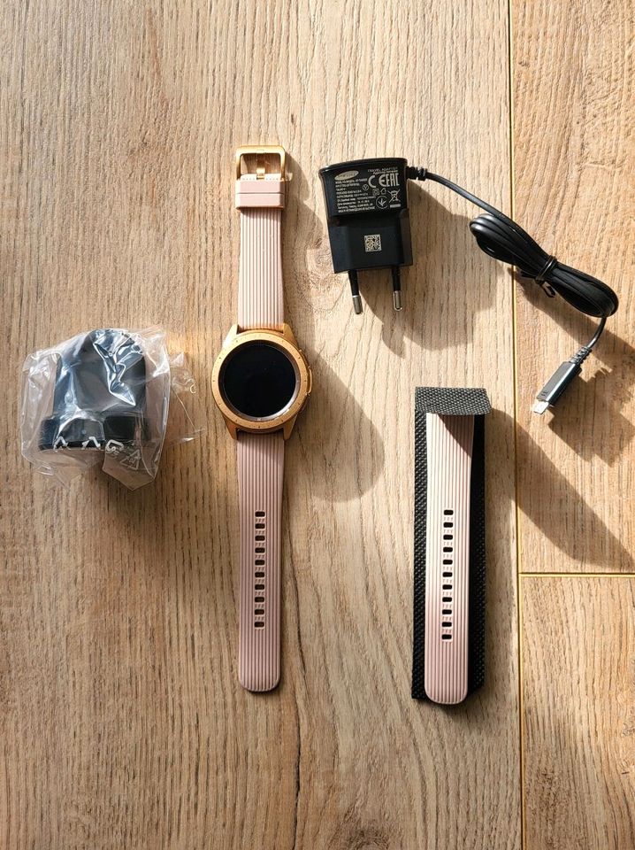 Samsung watch 42mm rosegold wie neu in Hanau