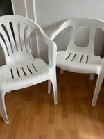2 Gartenstühle Kunststoff stapelbar weiß Niedersachsen - Salzgitter Vorschau