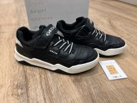 Geox Sneaker Halbschuhe Turnschuhe Gr. 31 schwarz Klettverschluss Rheinland-Pfalz - Reichweiler Vorschau