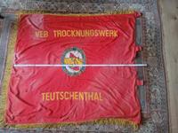 DDR Banner Fahne SED VEB Trocknungswerk Teutschenthal Sachsen-Anhalt - Wolmirsleben Vorschau