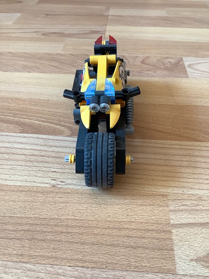 Lego Technik 42058 Stunt Motorrad in Halle