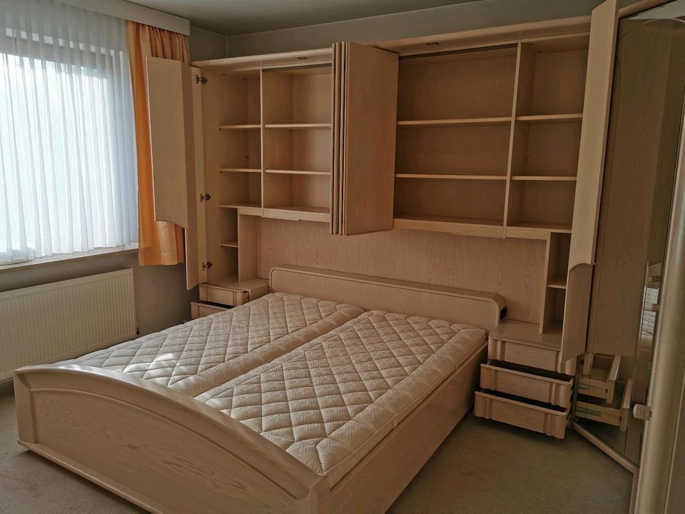 Kompakt Schlafzimmer in Bilsen