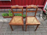 Stühle alt antik gedrechselt Handarbeit Holz 2 Stück Niedersachsen - Goslar Vorschau