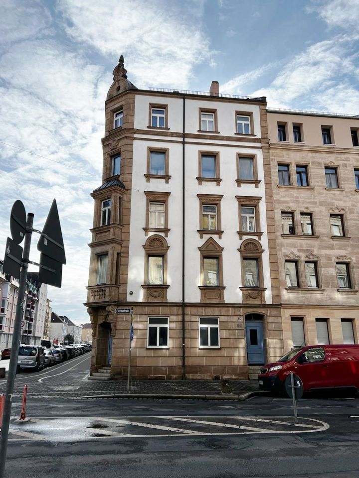Historisches Mehrfamilienhaus mit Denkmalschutz in Fürth Flößaustraße in Fürth