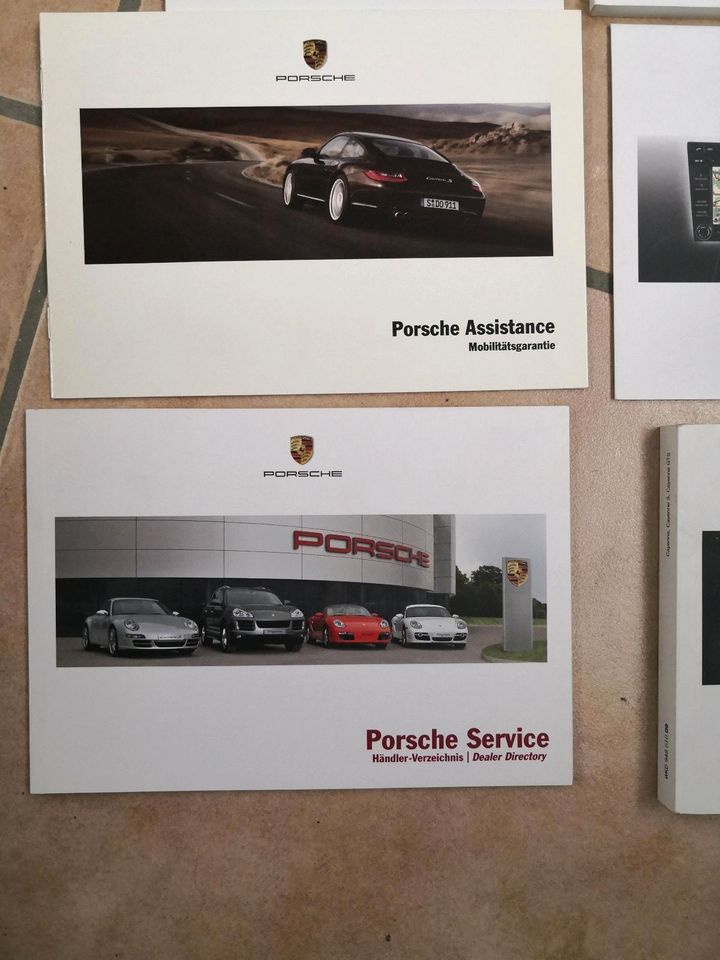 Bordmappe Porsche Cayenne GTS mit Unterlagen in Lübeck