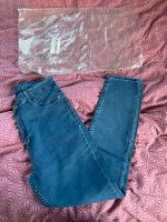 Neue high waist jeans hose Baden-Württemberg - Engen Vorschau