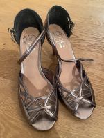 Offene Pumps Sandalen Bronze Roségold Görtz 17 Gr. 40 neu Frankfurt am Main - Sachsenhausen Vorschau