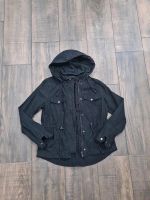 H&M Parka Jacke schwarz Gr. 40 Brandenburg - Forst (Lausitz) Vorschau