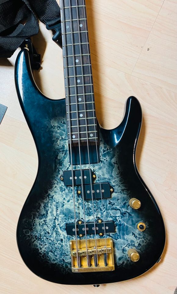 Samick E-Bass S9105064, gebraucht, 4 Saiten. in Duisburg