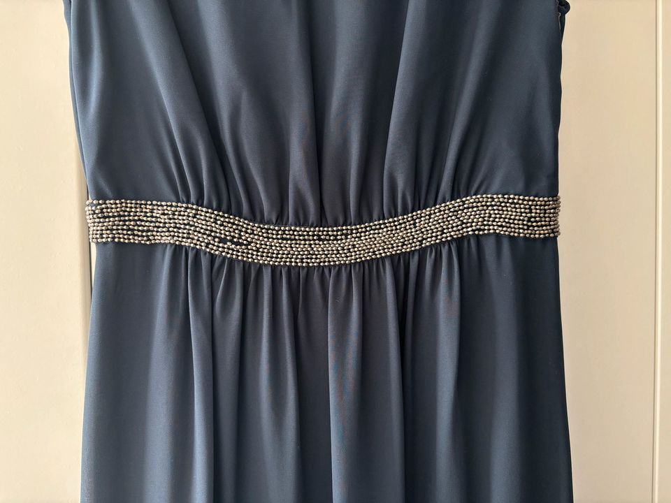 Langes Kleid, Esprit, Gr. 36, blau in Großefehn