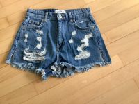 Hotpant Jeans im usedlook Gr. 32 Baden-Württemberg - Vöhringen Vorschau