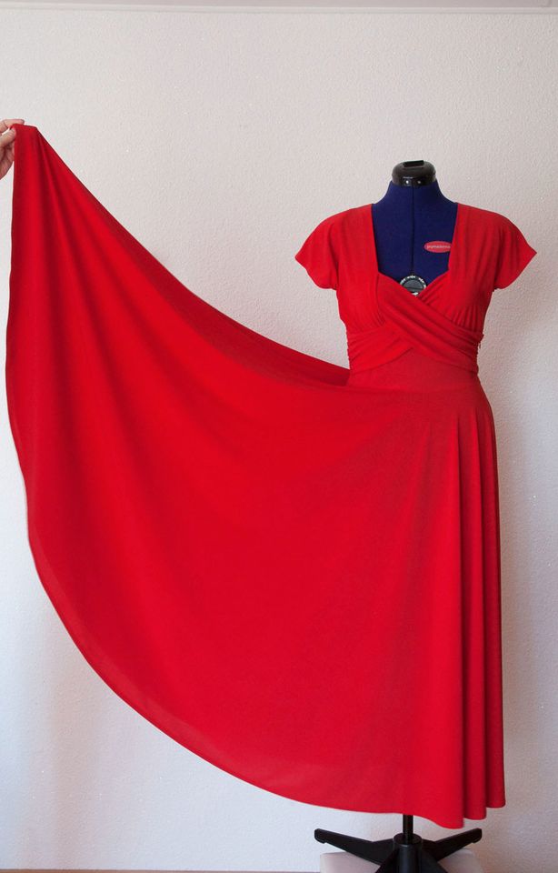 Rotes Abendkleid Größe 40 - NEU in Mannheim