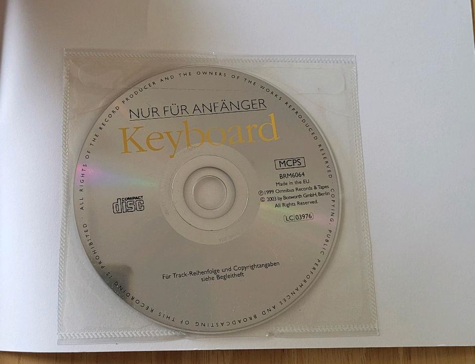 Keyboard Anleitung Buch für Anfänger mit CD in Hamburg