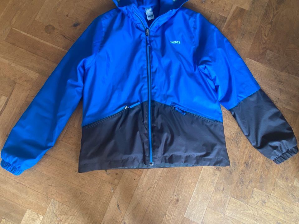 Winterjacke Decathlon Wedze Jungen Größe 143-152 in Leipzig