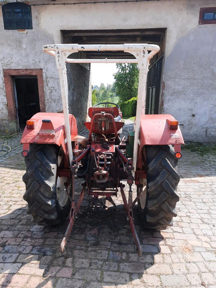 Traktor IHC 423 in Narsdorf