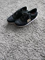 SKECHERS MEMORY FOAM Gr.37 Top Zustand Hessen - Obertshausen Vorschau