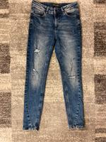 Skinny Jeans mit Löchern Größe 25 Thüringen - Meiningen Vorschau