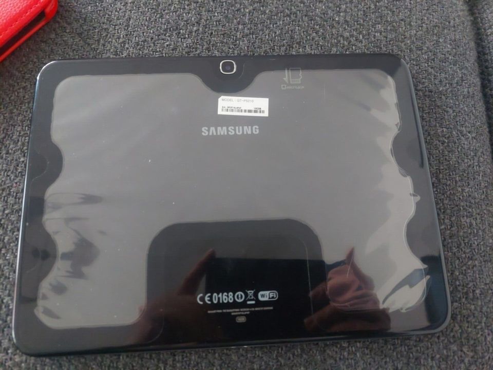 Samsung Galaxy Tab 3 GT-P5210 16GB, WLAN, 10,1 Zoll - schwarz in Niedernhausen