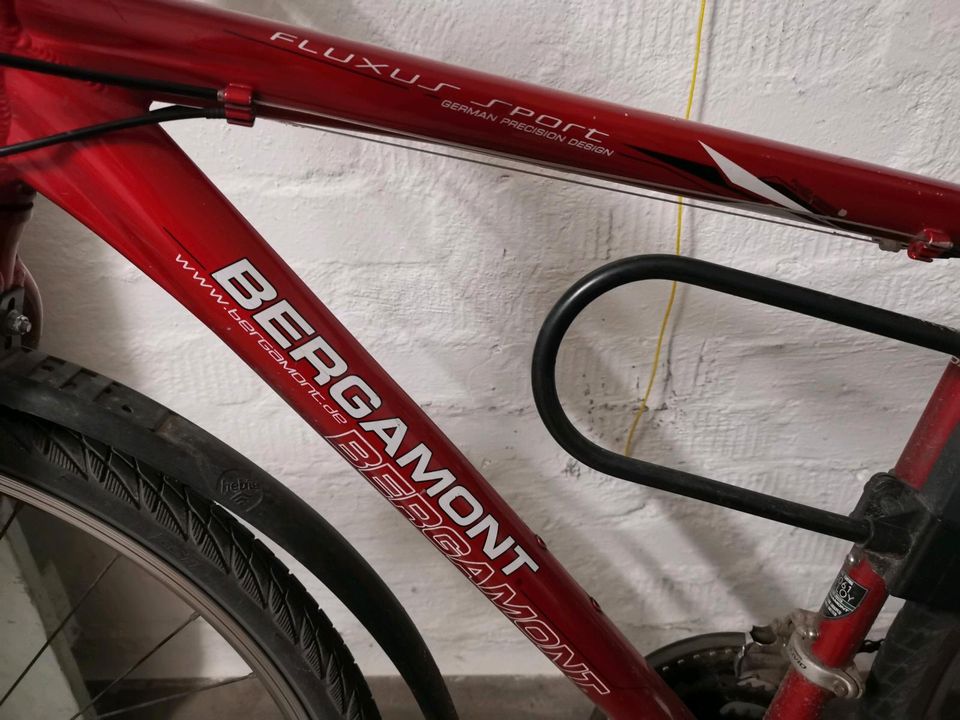 Bergamont Crossrad |24 G | Rahmen 52 in Bremen