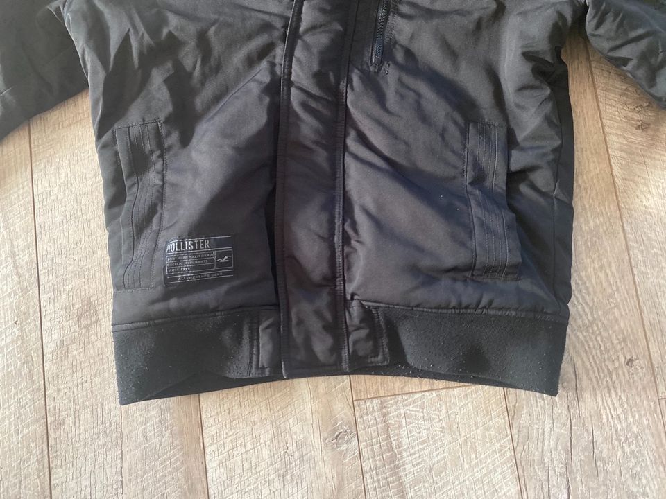 Hollister Jacke Schwarz Gr S Winterjacke in Östringen