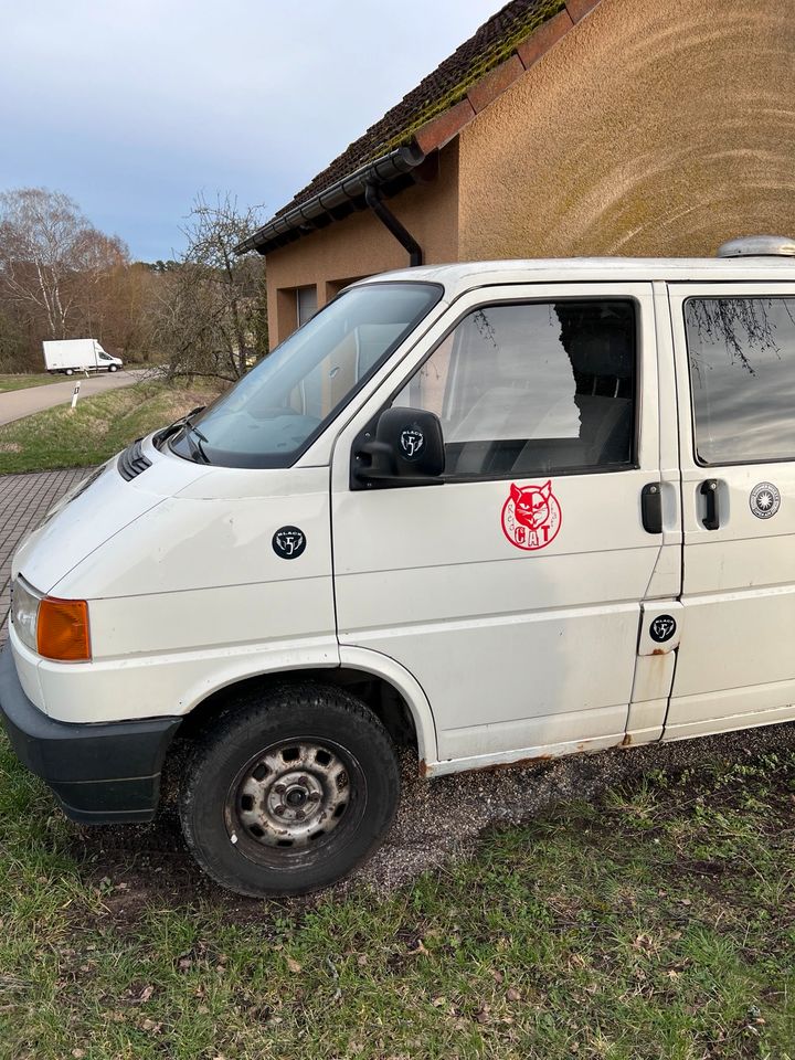 VW T4 Personenkraftwagen in Schnelldorf