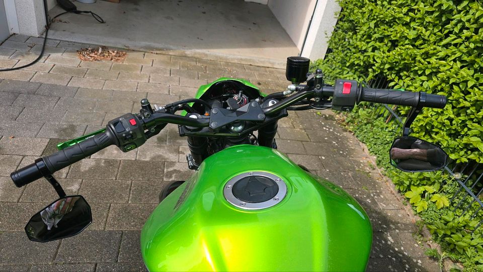Kawasaki Z750 Monster Umbau / Naked Bike in Gau-Odernheim