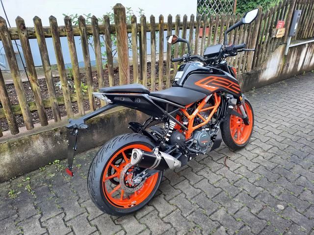 KTM 125 DUKE ABS 2023!!! in Niederrieden