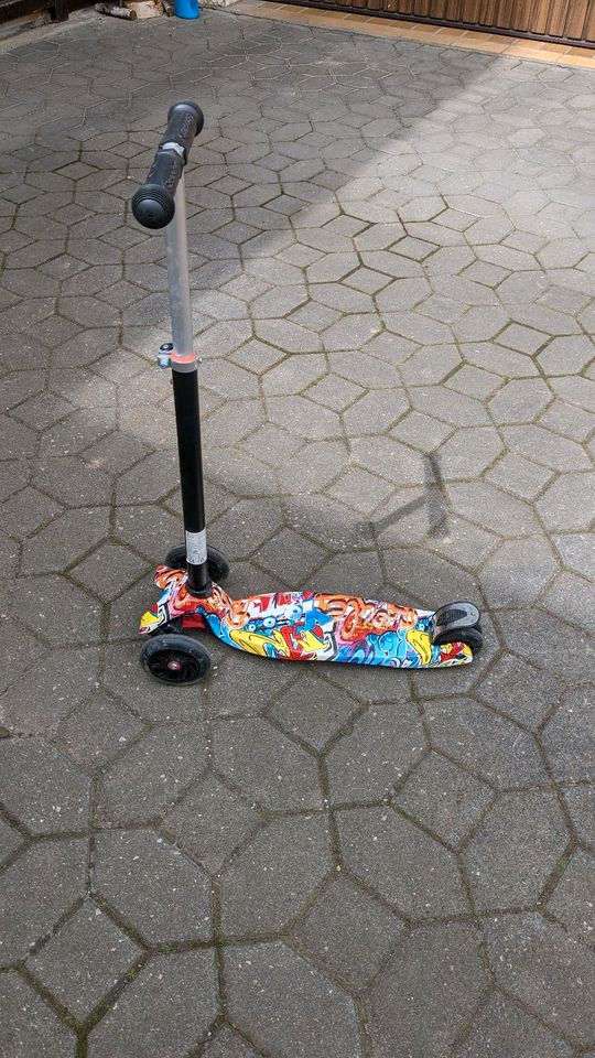 Kinderroller Scooter in Strullendorf