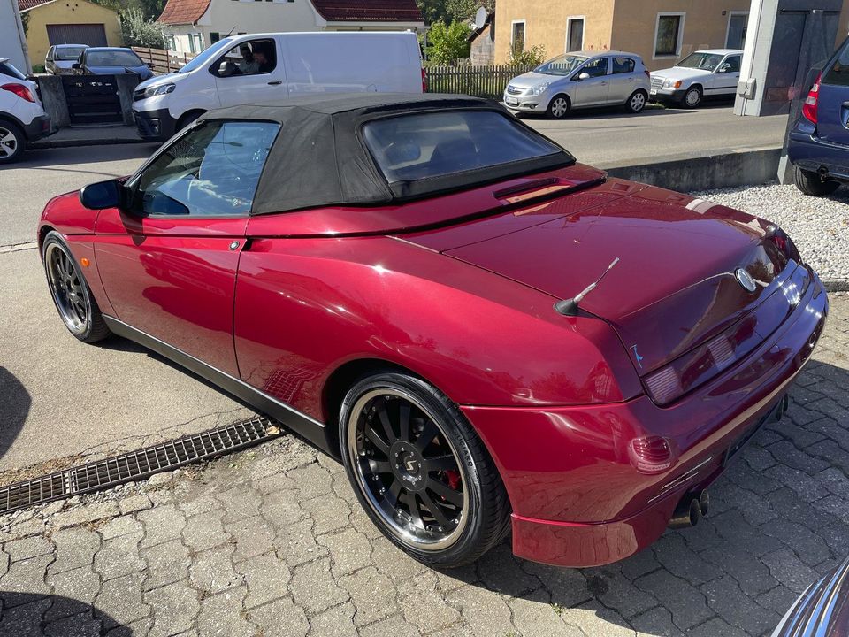 Alfa Romeo Spider 2.0 16V 916-KLIMA-CABRIO-LEDER-SPORT in Krumbach Schwaben