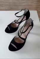 s.Oliver Sandalen Gr. 40 Neu 35€ Nordrhein-Westfalen - Gummersbach Vorschau