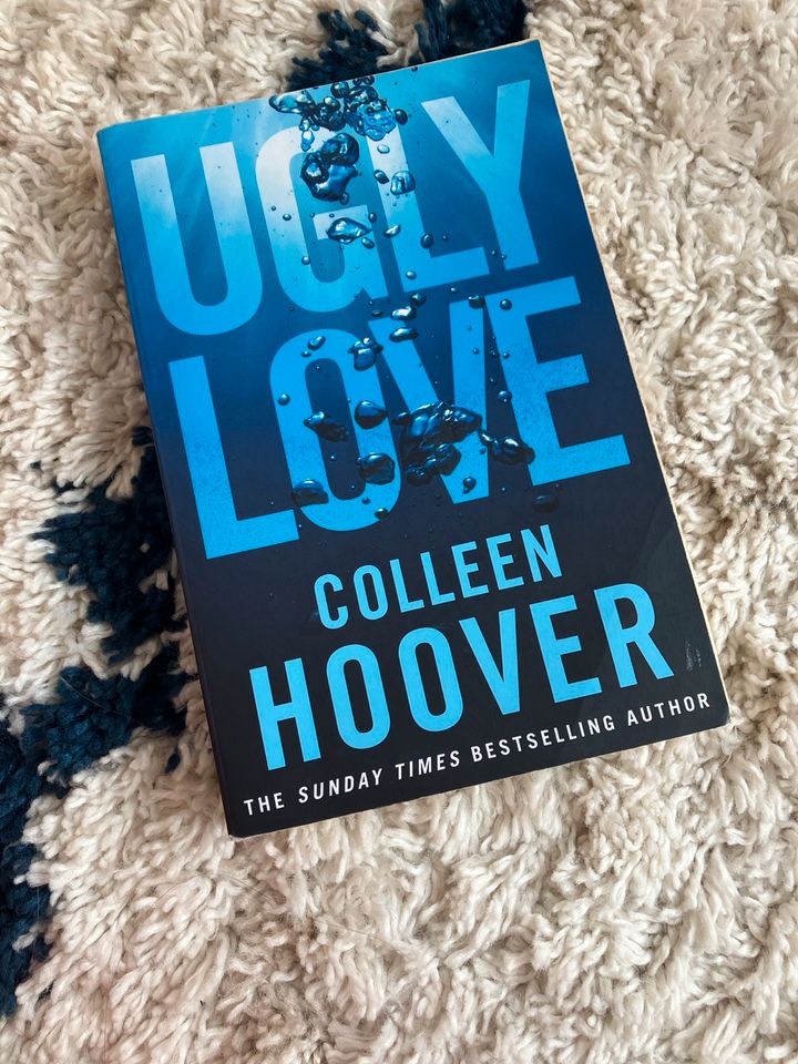 Ugly Love, Colleen Hoover (Englisch) in Göttingen