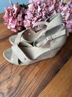 Tommy hilfiger Pumps beige Damen high heels wedges Rheinland-Pfalz - Daun Vorschau