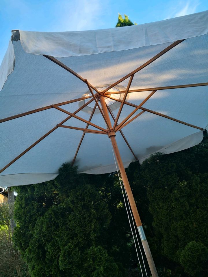 Sonnenschirm ohne Ständer in Volkenschwand