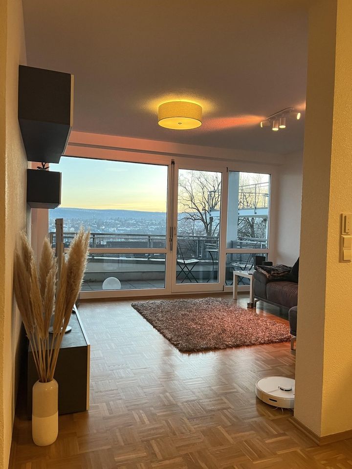 Sonnige 4,5 Zimmer Wohnung in Bestlage mit Blick über den Schwarzwald in Pforzheim