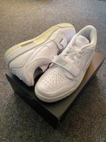 Air Jordan Legacy 312 Low White Coconut Milk 40,5 Neu UK 6 München - Schwabing-Freimann Vorschau