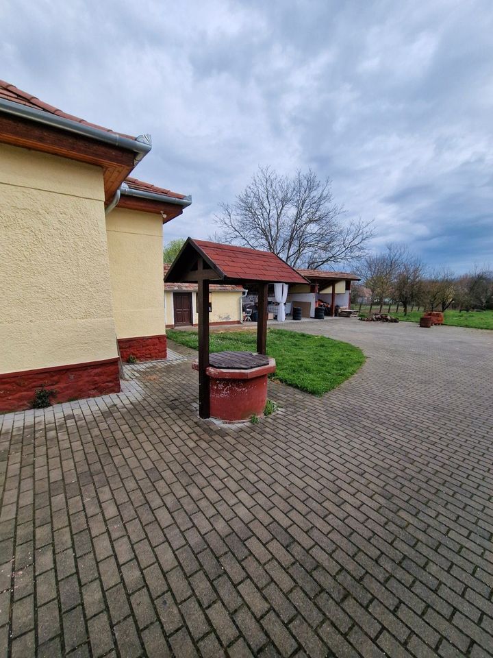 Kehidakustány: (AAAB) Frisch saniertes Landhaus in ruhiger Lages des Thermalbades CM084 in Dresden