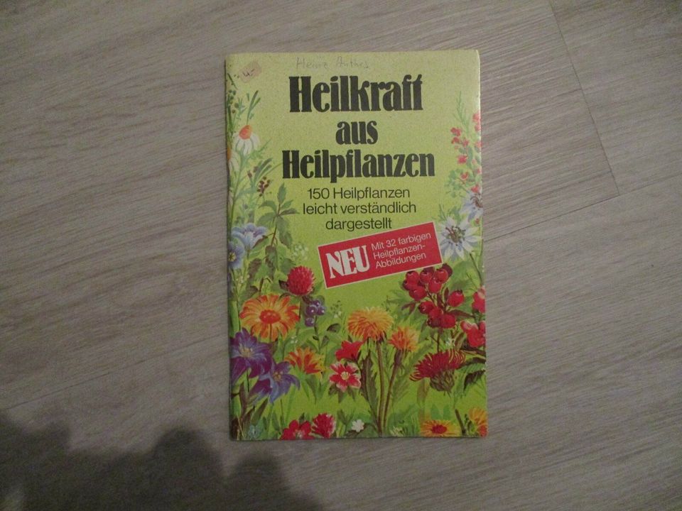 Buch "Heilkraft aus Heilpflanzen" in Roßdorf