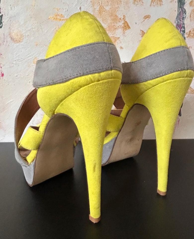 ❤️ Riemchen Pumps High Heels 39 getragen Sammler Stöckelschuhe in Stuttgart