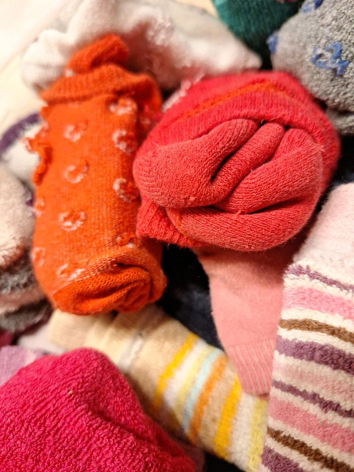 Socken Kleidergröße 74 bis Schuhgröße 24 in Ibbenbüren